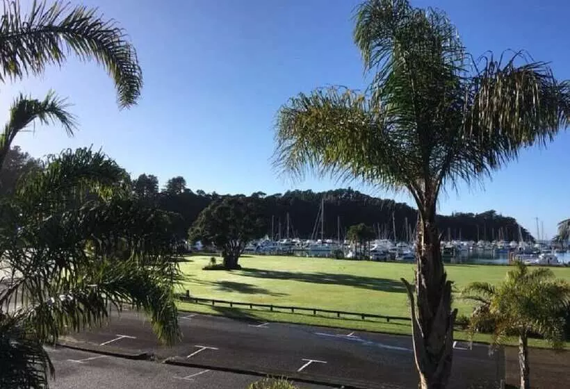 Quality Hotel Oceans Tutukaka