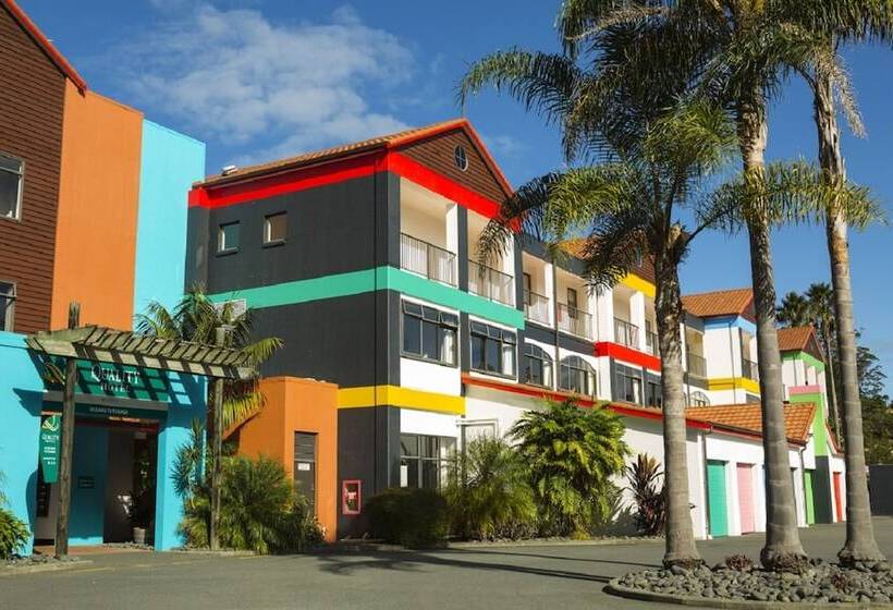 Quality Hotel Oceans Tutukaka
