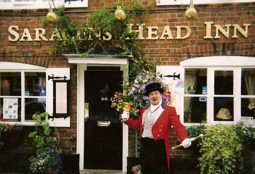 Hotel The Saracens Head Inn