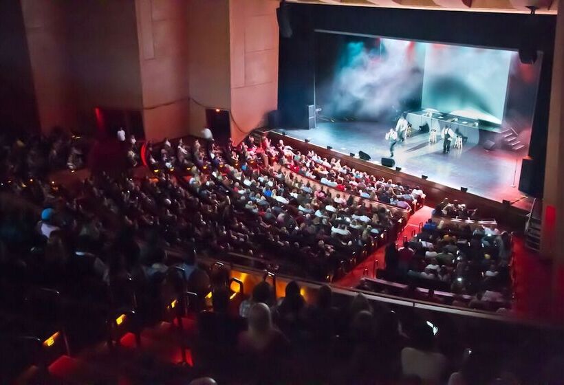 ホテル Victorian Inn