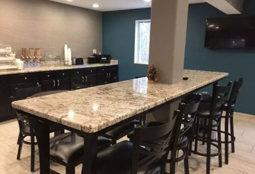 Отель Victorian Inn