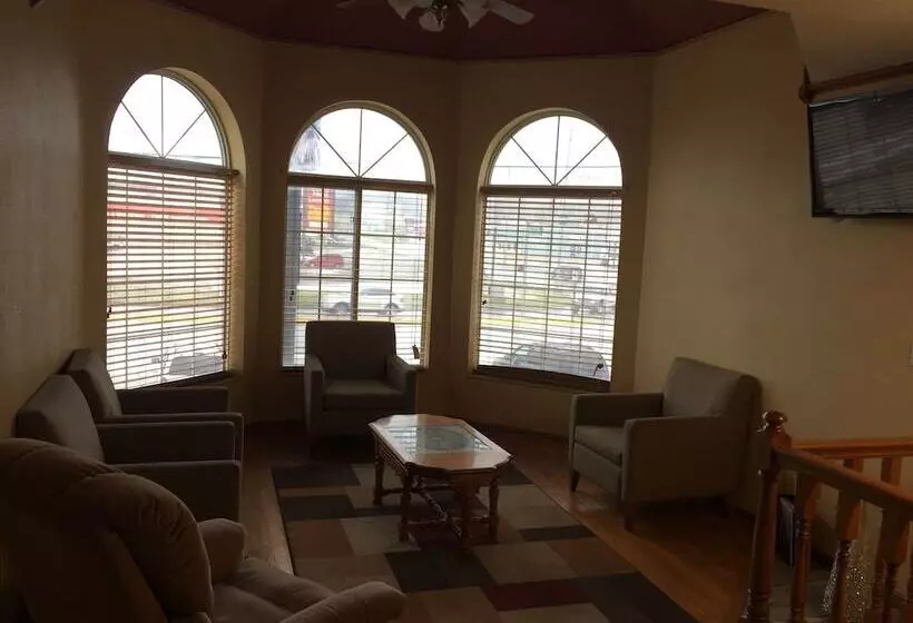 Отель Victorian Inn