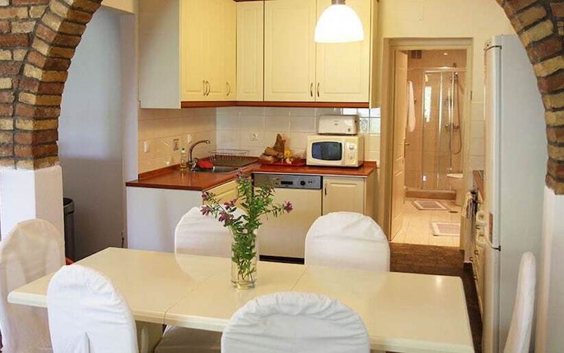 Isabella Country House