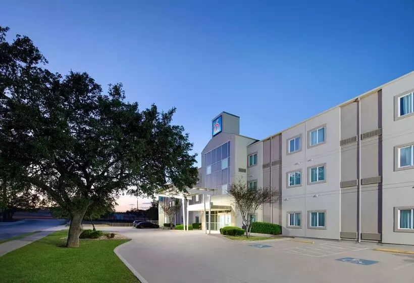 Motel 6san Antonio, Tx  Airport