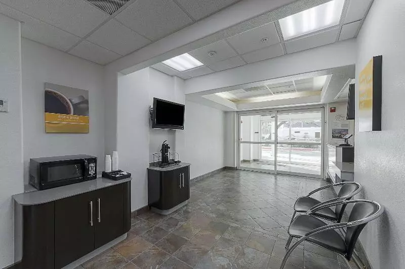 Motel 6san Antonio, Tx  Airport