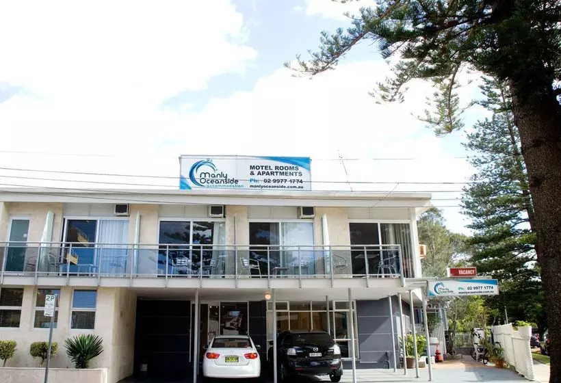 Motel Manly Waves