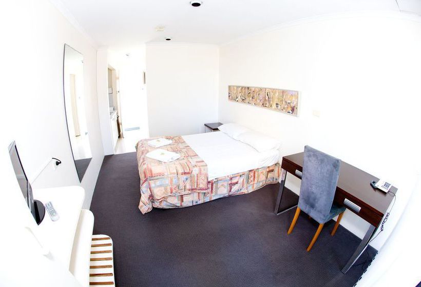 汽车旅馆  Manly Waves