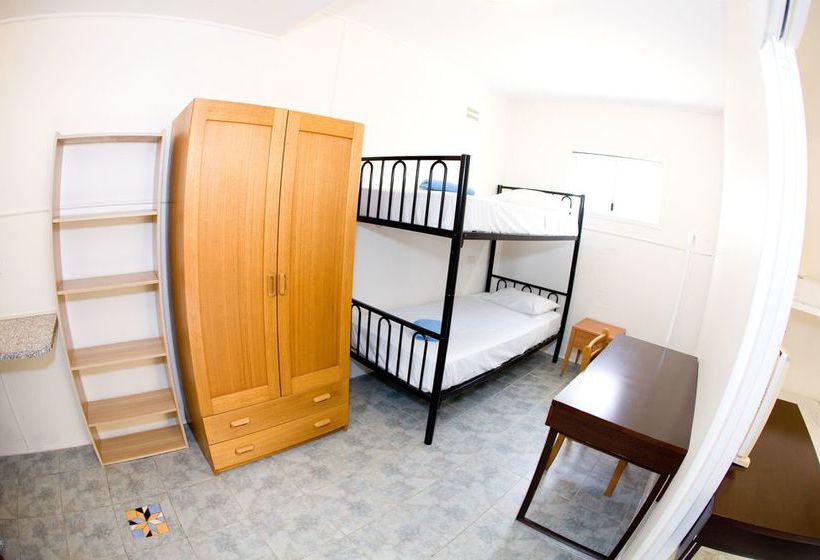 汽车旅馆  Manly Waves