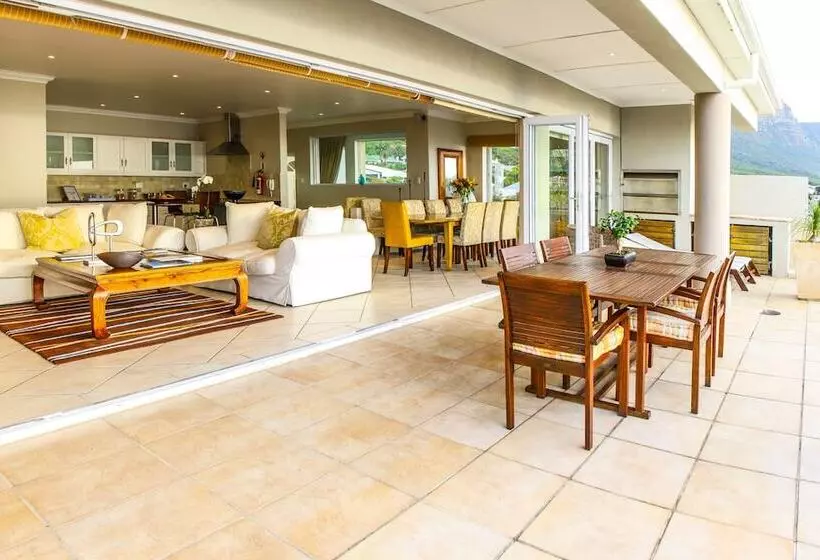 ペンション 3 On Camps Bay