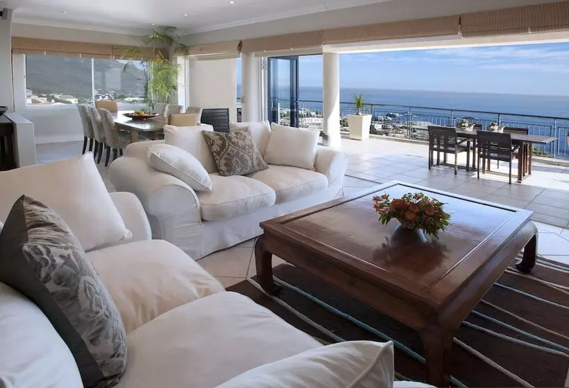 ペンション 3 On Camps Bay