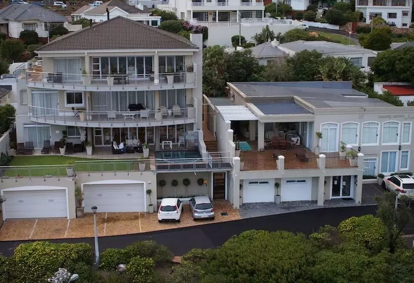 ペンション 3 On Camps Bay