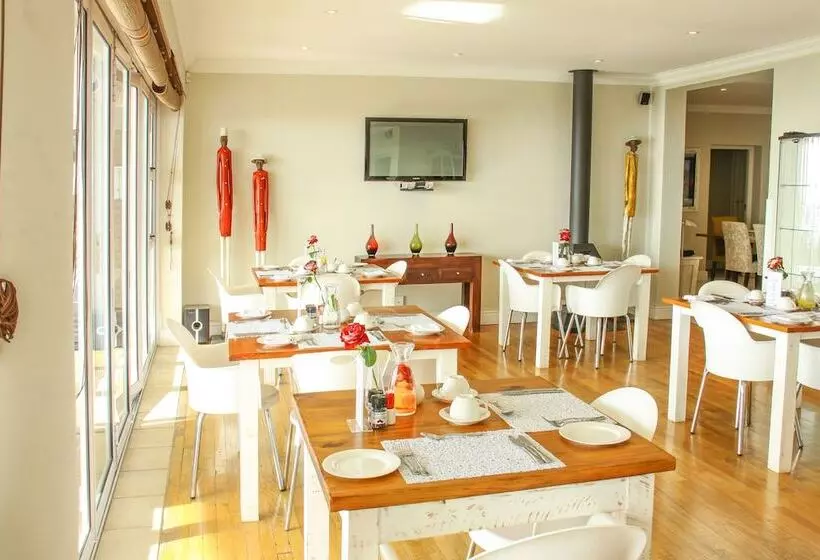 ペンション 3 On Camps Bay