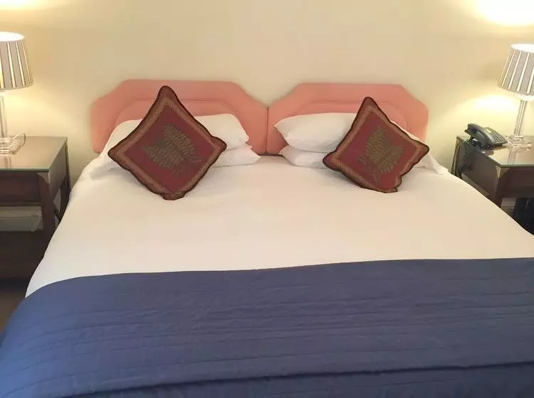 Majatalo Appin House