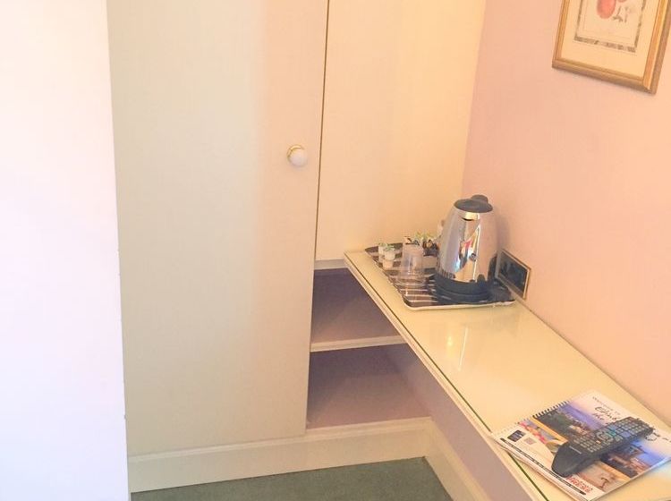 Пансион Appin House