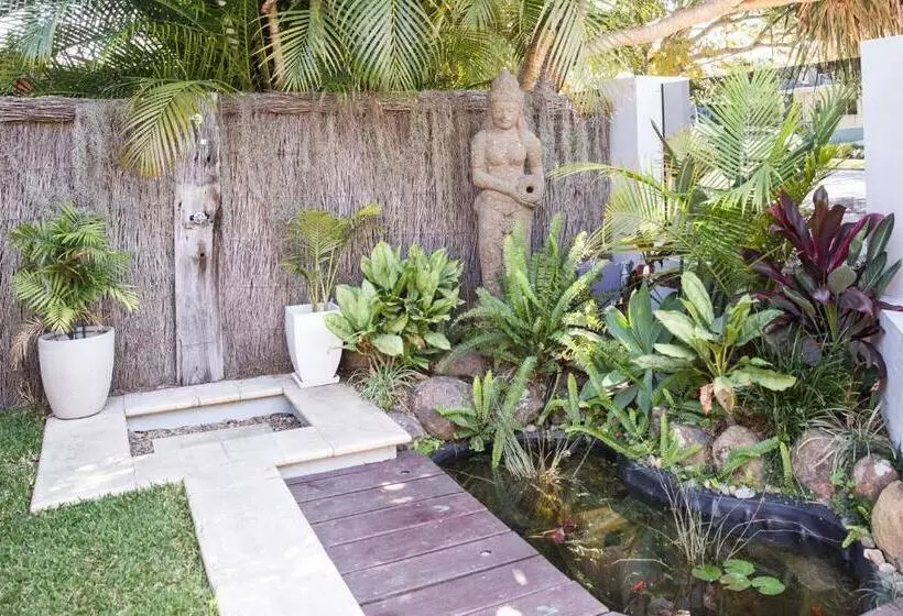 ペンション Bayhaven Lodge