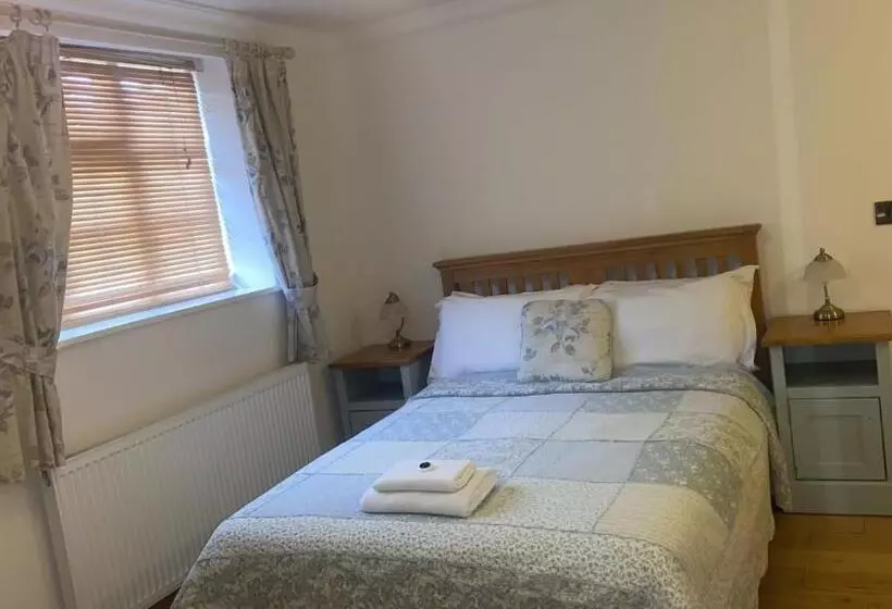 Pensjonat Church Farm Accommodation