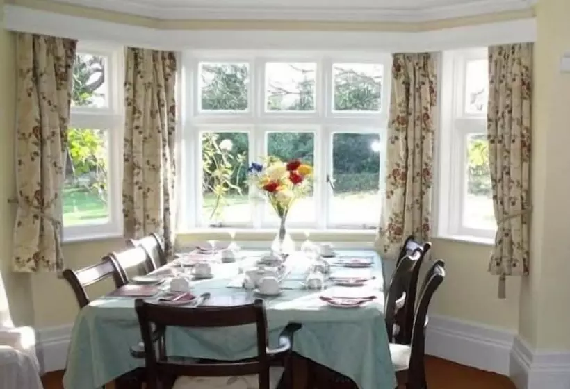 Pensjonat Church Farm Accommodation