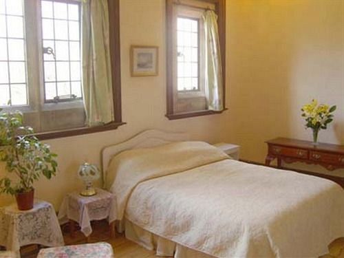 פנסיון Cleeve House