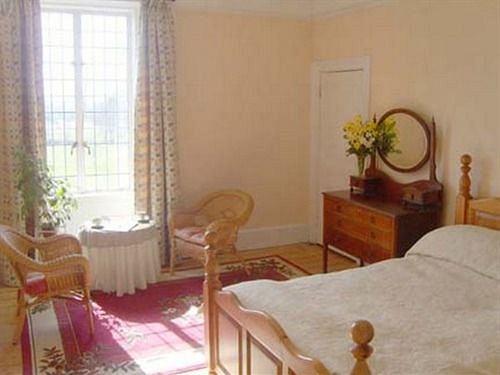 פנסיון Cleeve House