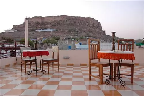 膳宿费 Hem Guest House