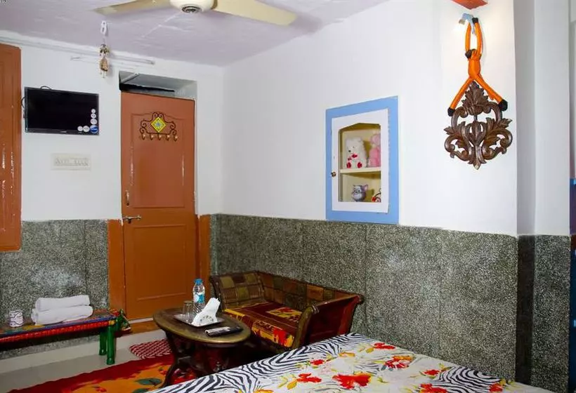 膳宿费 Hem Guest House