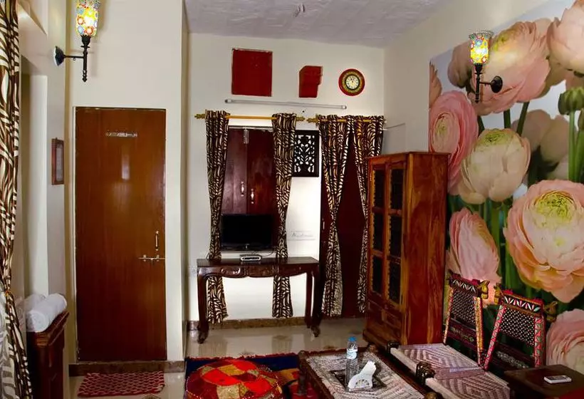 膳宿费 Hem Guest House