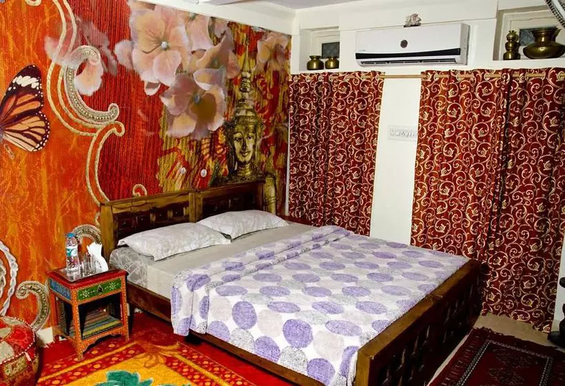 膳宿费 Hem Guest House