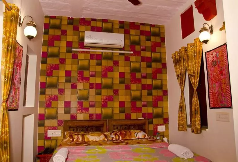 膳宿费 Hem Guest House