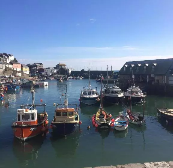 پانسیون The Wheelhouse