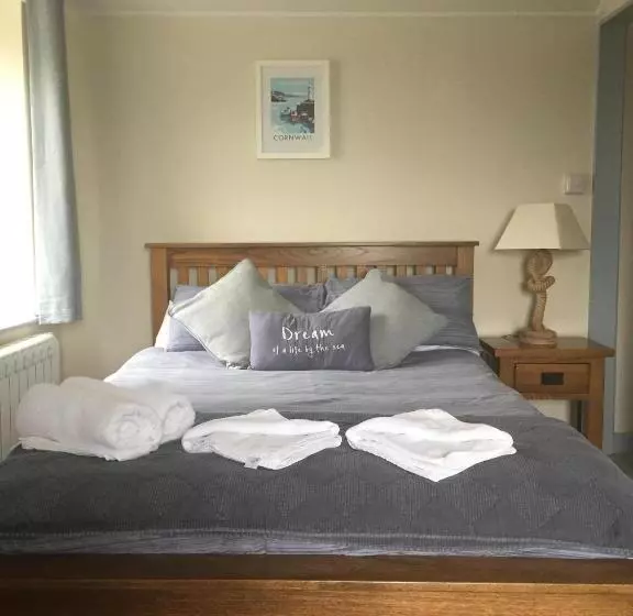 پانسیون The Wheelhouse