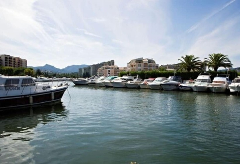 Vacanceole  Residence Carre Marine