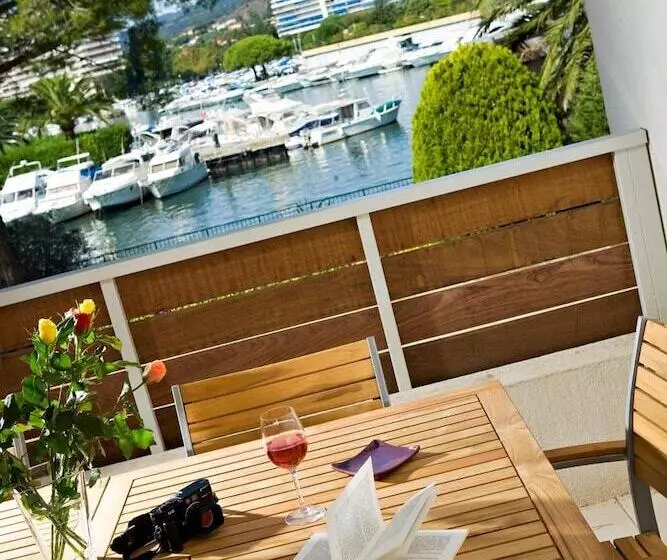 Vacanceole  Residence Carre Marine