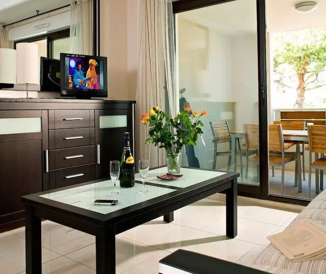 Vacanceole  Residence Carre Marine