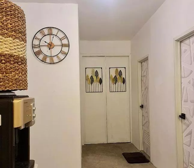 ユースホステル Dolores Residences Rm Bianca