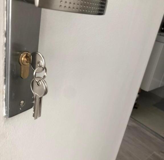 تختخواب و صبحانه Evrytime