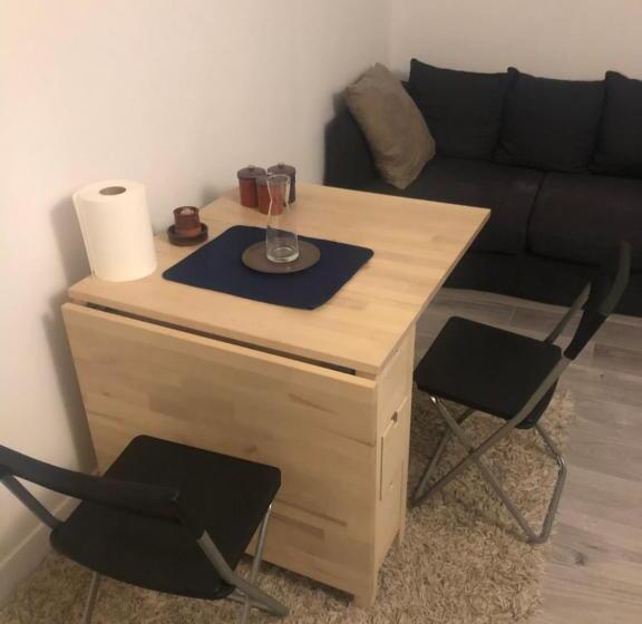 تختخواب و صبحانه Evrytime