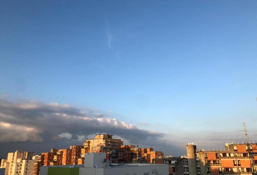 تختخواب و صبحانه Evrytime