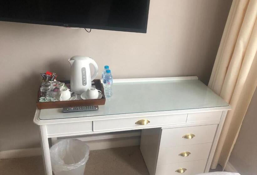 Bed and Breakfast Southcote Accommodation