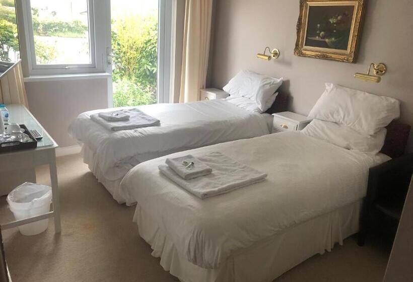 Bed and Breakfast Southcote Accommodation