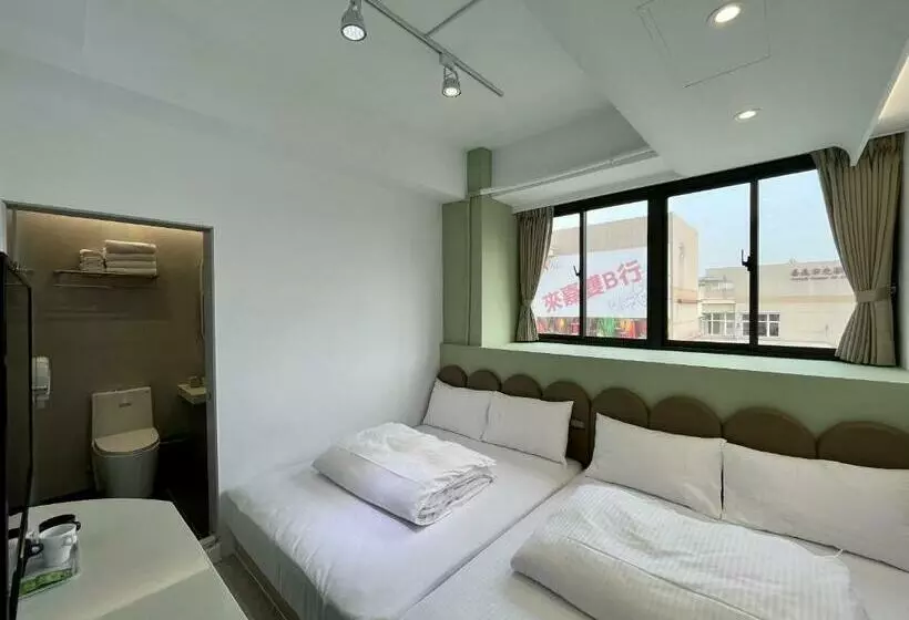 هتل کپسول Planet 23