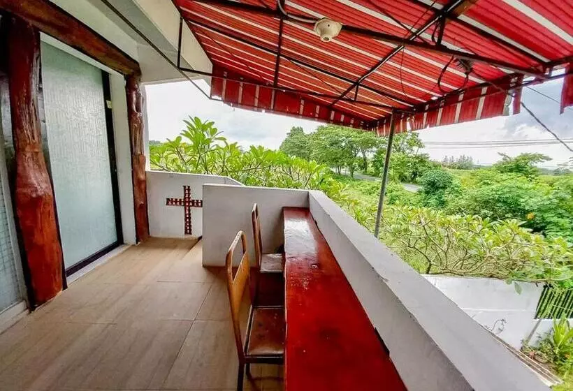 هتل Labinda Homestay Caruban Mitra Reddoorz