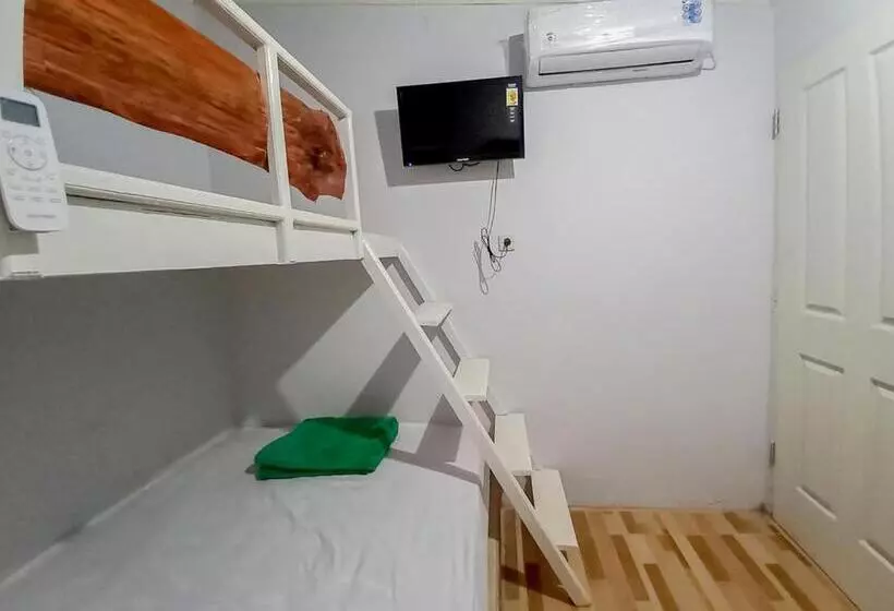 هتل Labinda Homestay Caruban Mitra Reddoorz