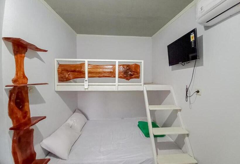 Hotel Labinda Homestay Caruban Mitra Reddoorz