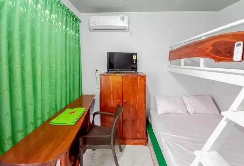 هتل Labinda Homestay Caruban Mitra Reddoorz