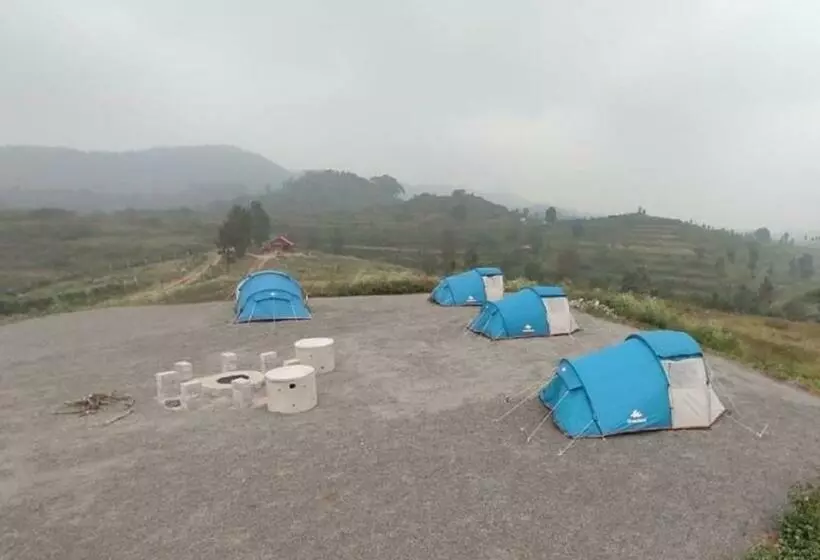 Hotelli Misty Valley Resort