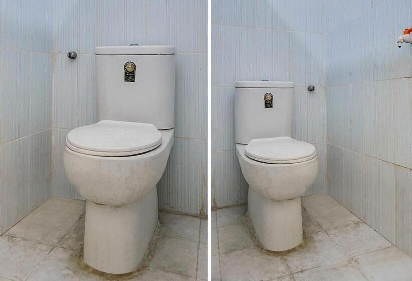 فندق Oyo 92110 Christine Home Stay Syariah