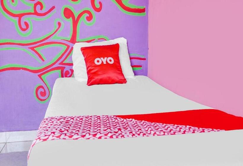 فندق Oyo 92110 Christine Home Stay Syariah