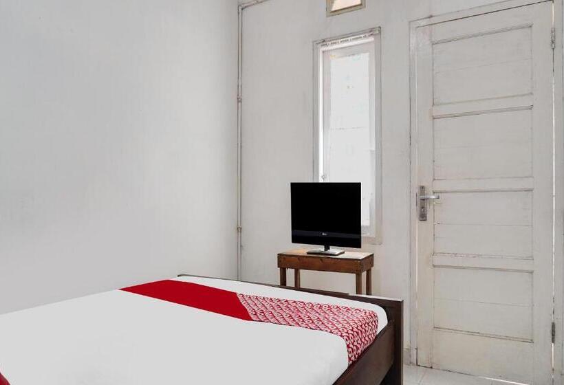 فندق Oyo 92110 Christine Home Stay Syariah