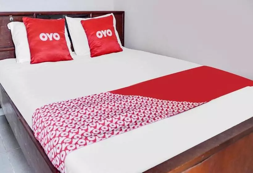 Hotelli Oyo 92110 Christine Home Stay Syariah