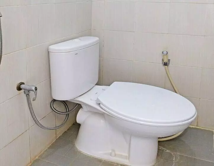 ホテル Spot On 92037 Jokotole 2 Homestay